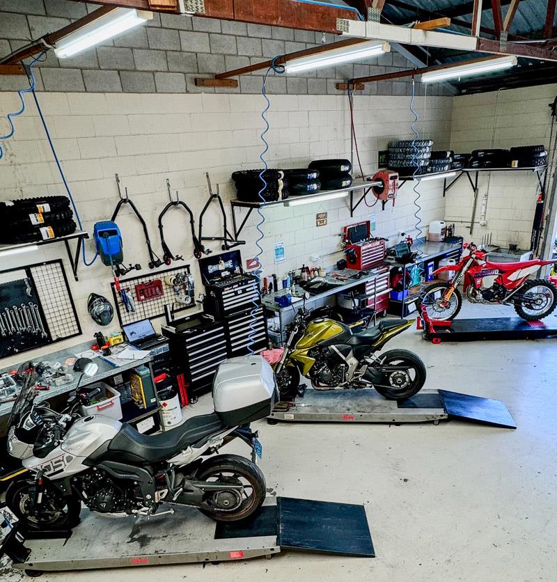 Roc Moto Bike Repair Pit